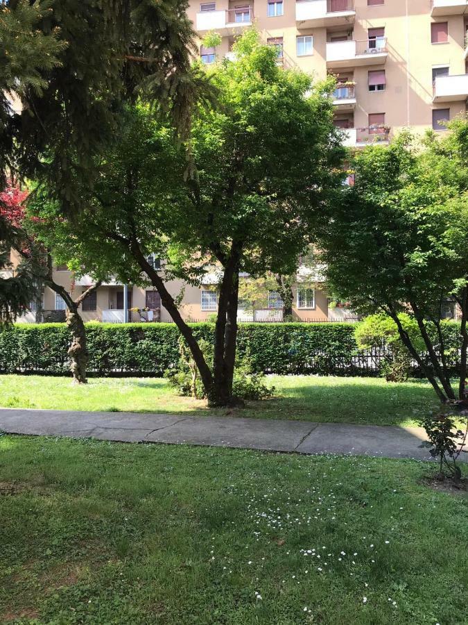 Апартаменты Bright Flat With Shared Garden Милан Экстерьер фото